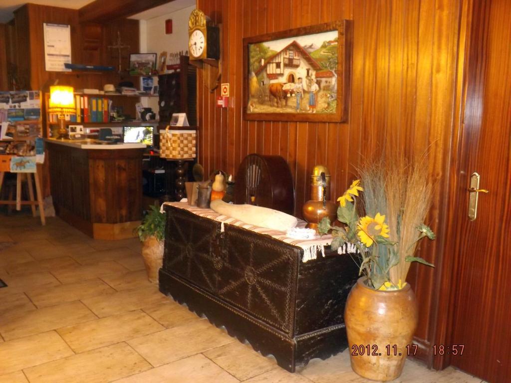 Hotel Azkue ゲタリア エクステリア 写真